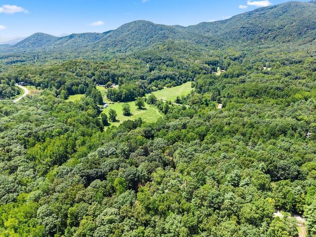 188 Marion Lane, Sautee Nacoochee, GA 30571