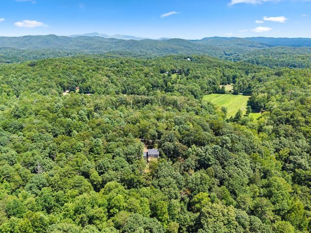 188 Marion Lane, Sautee Nacoochee, GA 30571