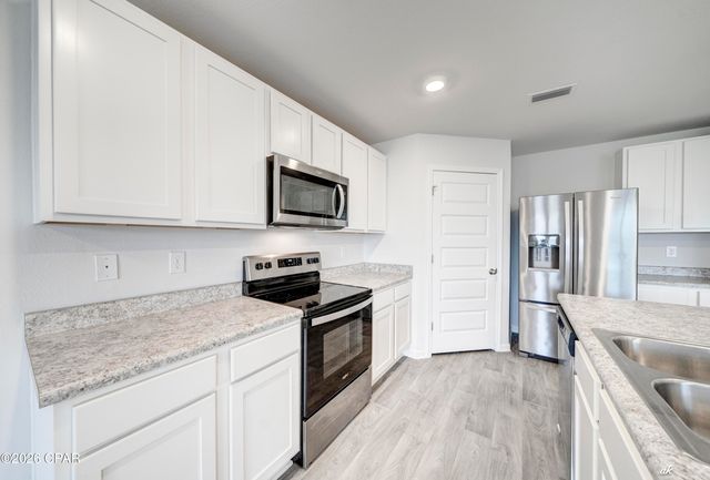 4060 Silver Spur Road, Callaway, FL 32404