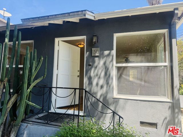 1313 Douglas Street, Los Angeles, CA 90026