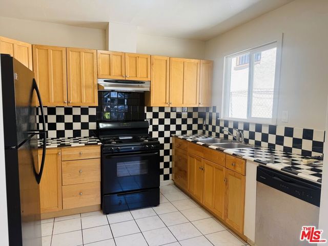 1313 Douglas Street, Los Angeles, CA 90026
