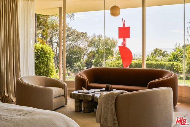 1865 Loma Vista Drive, Beverly Hills, CA 90210