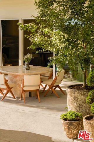 1865 Loma Vista Drive, Beverly Hills, CA 90210