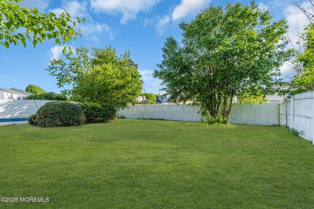 45 Peachstone Road, Howell, NJ 07731