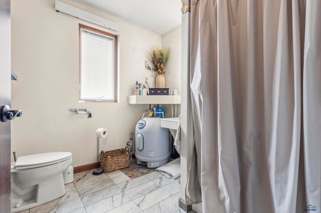 5642 BOB LN, Black Hawk, SD 57718