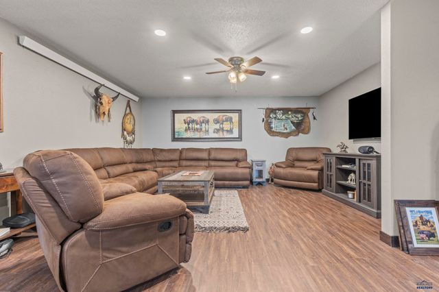 5642 BOB LN, Black Hawk, SD 57718