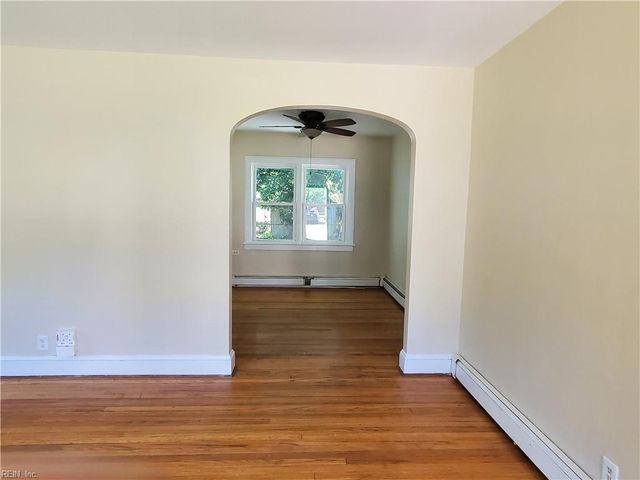 187 W Lorengo AVE, Norfolk, VA 23503