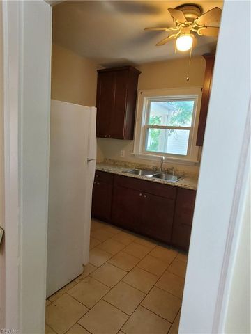 187 W Lorengo AVE, Norfolk, VA 23503