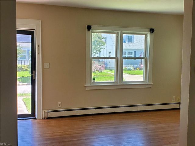 187 W Lorengo AVE, Norfolk, VA 23503