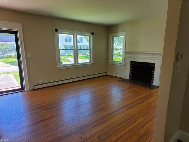 187 W Lorengo AVE, Norfolk, VA 23503