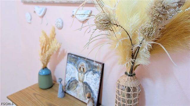 2907 NW 5th PL, Cape Coral, FL 33993