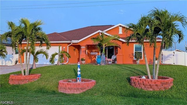 2907 NW 5th PL, Cape Coral, FL 33993