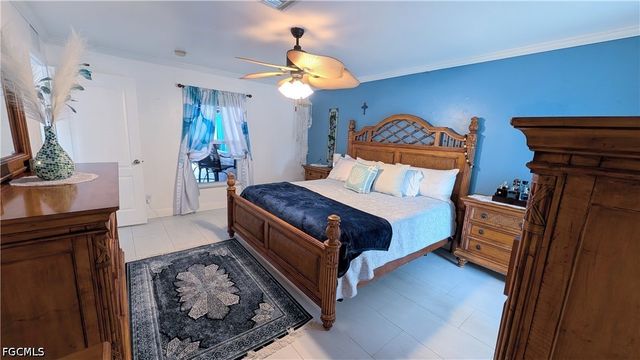 2907 NW 5th PL, Cape Coral, FL 33993