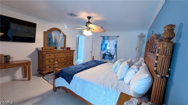 2907 NW 5th PL, Cape Coral, FL 33993