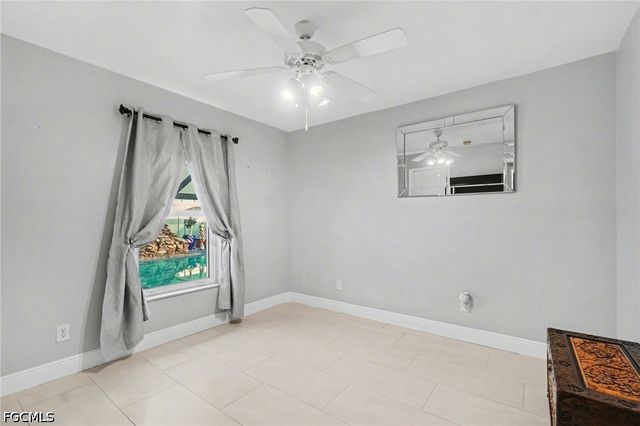 2907 NW 5th PL, Cape Coral, FL 33993