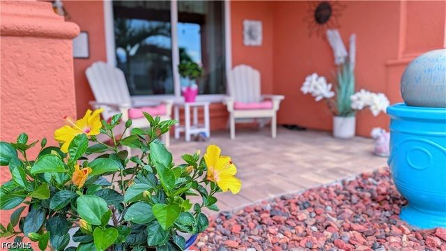 2907 NW 5th PL, Cape Coral, FL 33993