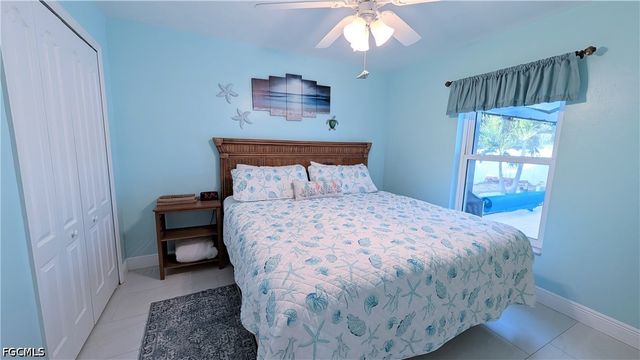 2907 NW 5th PL, Cape Coral, FL 33993