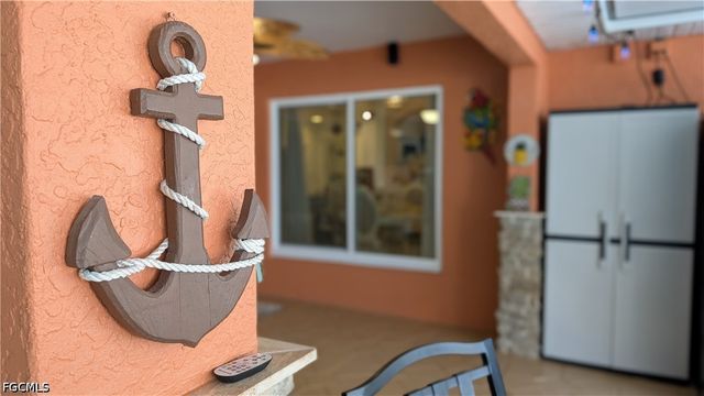 2907 NW 5th PL, Cape Coral, FL 33993