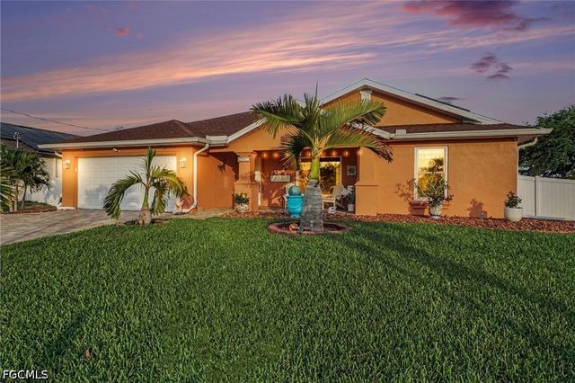 2907 NW 5th PL, Cape Coral, FL 33993