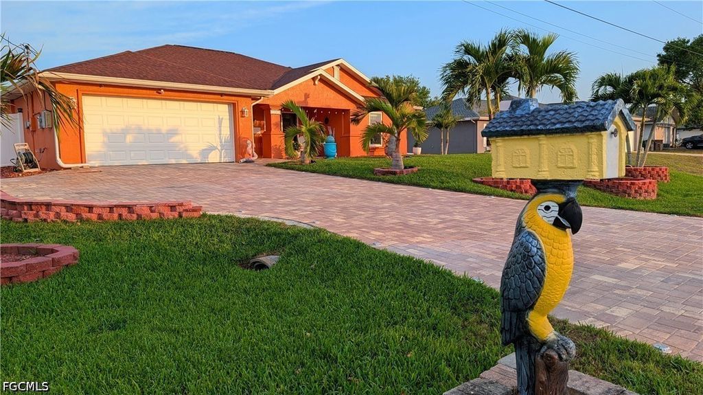 2907 NW 5th PL, Cape Coral, FL 33993