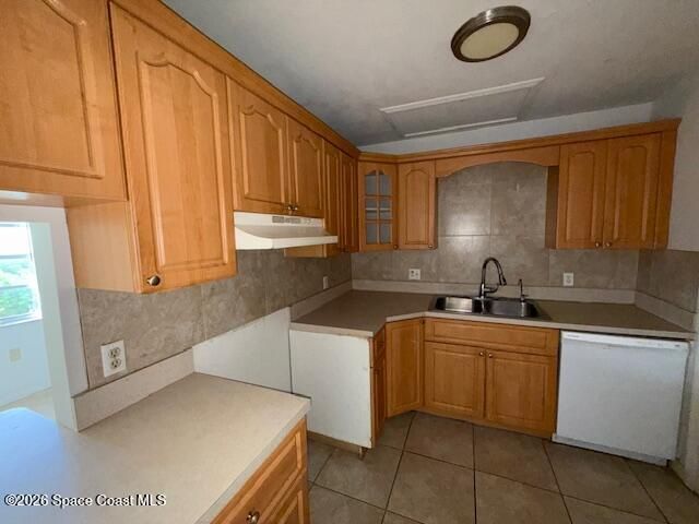 2913 Pinewood Drive NE 16, Palm Bay, FL 32905