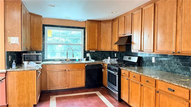 2759 Cedar Tree Lane, Ellenwood, GA 30294