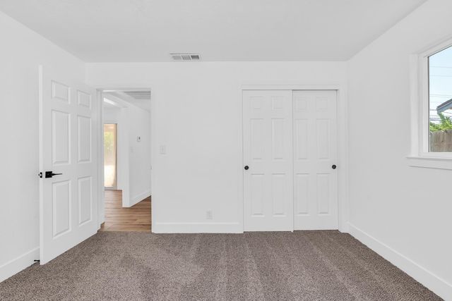 2808 E Dakota Avenue, Fresno, CA 93726