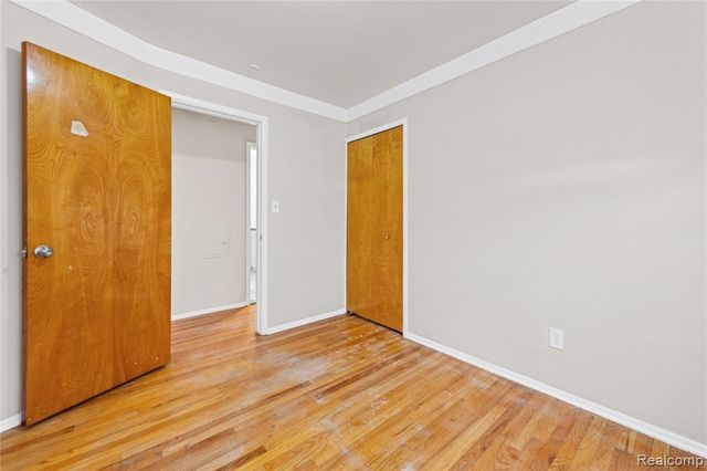 28298 Marcia Avenue, Warren, MI 48093