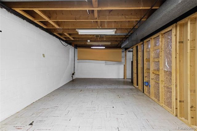 28298 Marcia Avenue, Warren, MI 48093