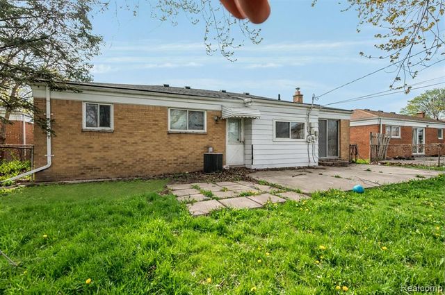 28298 Marcia Avenue, Warren, MI 48093