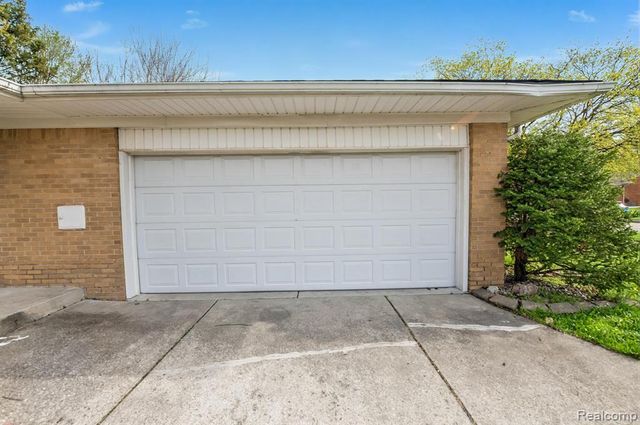 28298 Marcia Avenue, Warren, MI 48093