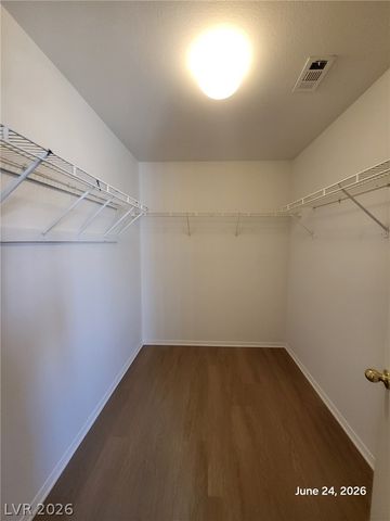 5535 Cresent Valley Street, Las Vegas, NV 89148