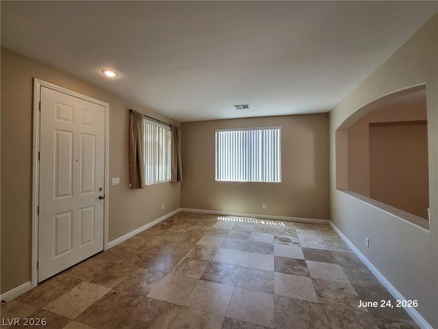 5535 Cresent Valley Street, Las Vegas, NV 89148