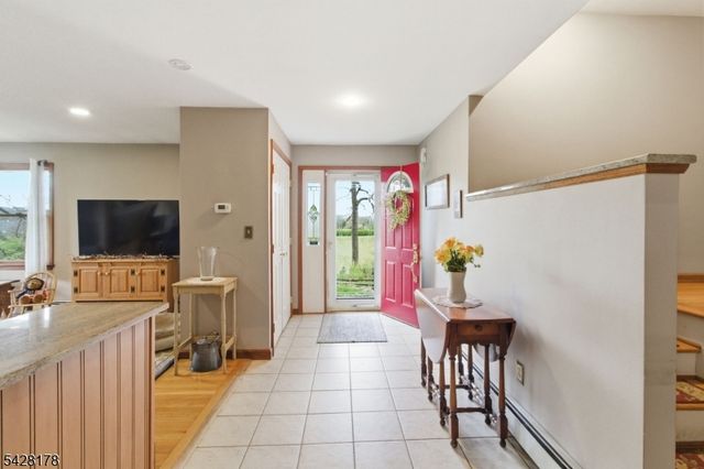 86 Kennedy Rd, Green Twp., NJ 07821