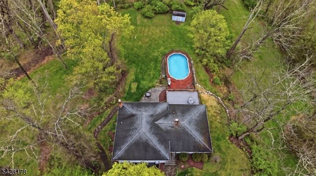 86 Kennedy Rd, Green Twp., NJ 07821