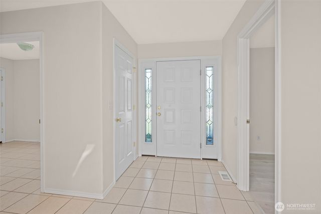 2241 Mariner Beach Drive, Oak Harbor, WA 98277