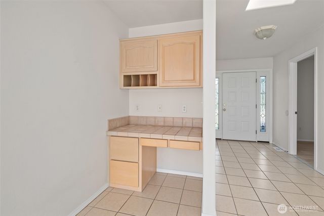 2241 Mariner Beach Drive, Oak Harbor, WA 98277