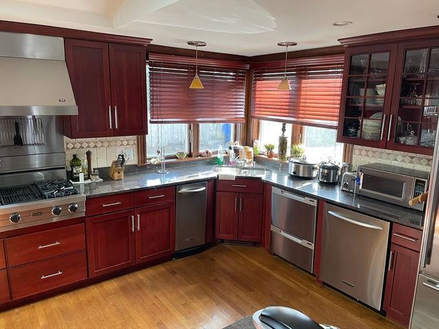 19 Brae Burn Road, Milton, MA 02186