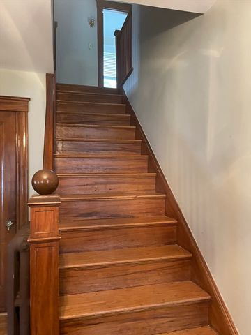 19 Brae Burn Road, Milton, MA 02186