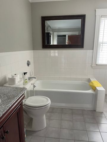 19 Brae Burn Road, Milton, MA 02186