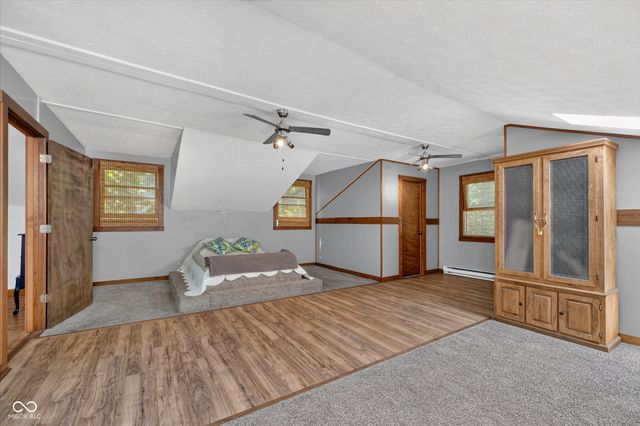 28 Homestead Drive, Sheridan, IN 46069