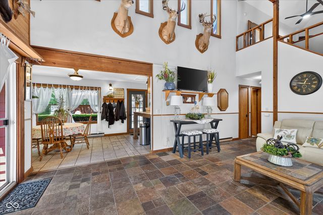 28 Homestead Drive, Sheridan, IN 46069
