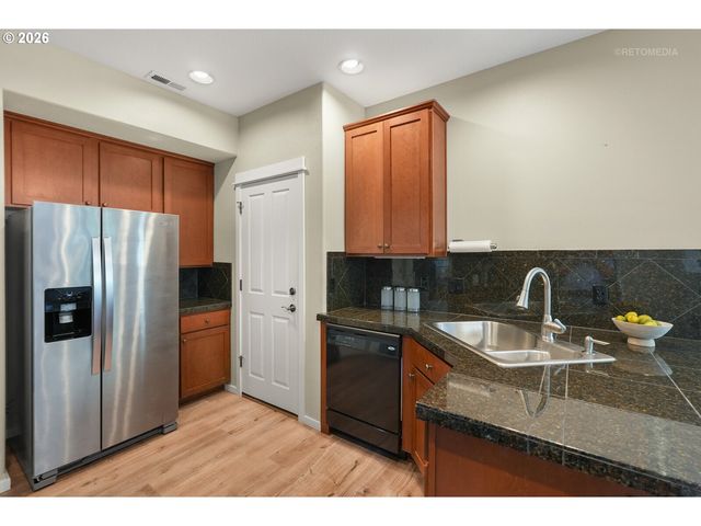 7382 Ne STONEWATER St, Hillsboro, OR 97124