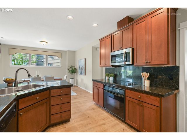 7382 Ne STONEWATER St, Hillsboro, OR 97124