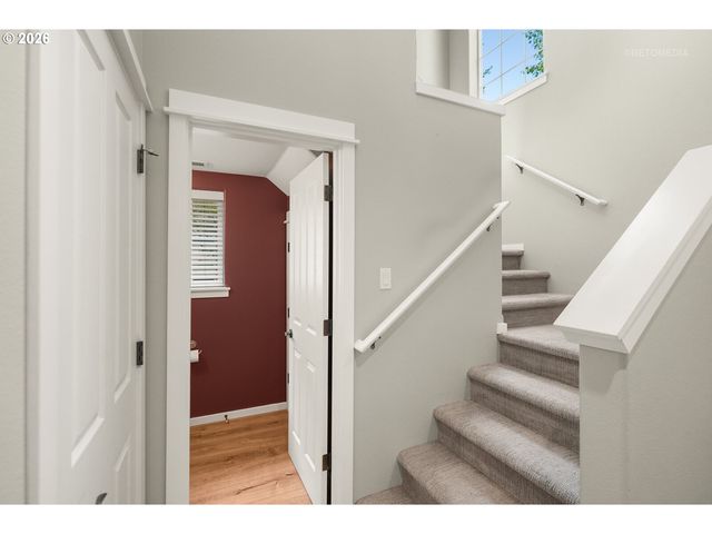7382 Ne STONEWATER St, Hillsboro, OR 97124
