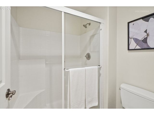 7382 Ne STONEWATER St, Hillsboro, OR 97124