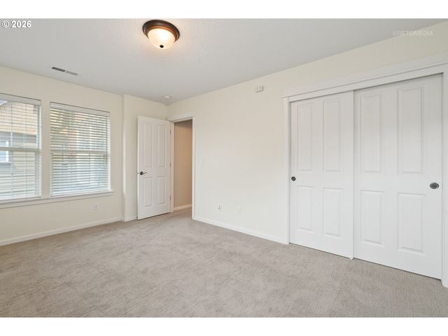 7382 Ne STONEWATER St, Hillsboro, OR 97124