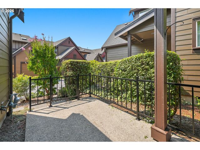 7382 Ne STONEWATER St, Hillsboro, OR 97124