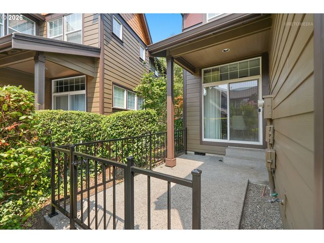 7382 Ne STONEWATER St, Hillsboro, OR 97124