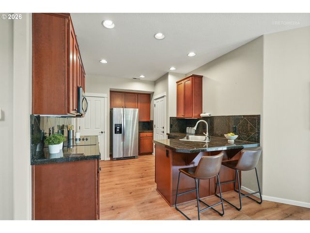 7382 Ne STONEWATER St, Hillsboro, OR 97124